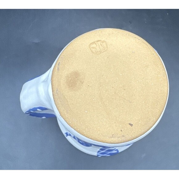 Art Studio Pottery BLUE & WHITE Glazed Butterfly/Firefly Mug Signed 12oz - Picture 6 of 9